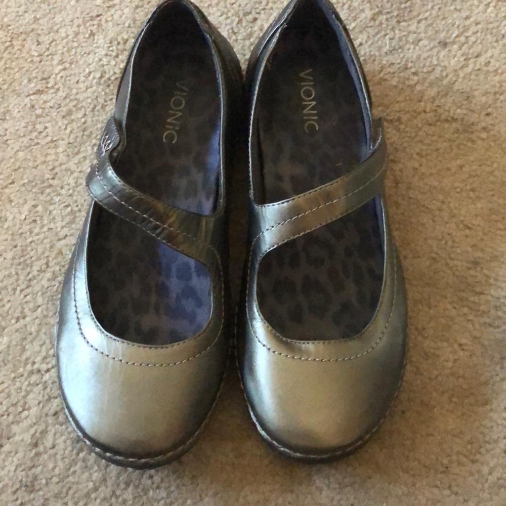 Vionic shoes